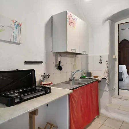 Casa Wilmot Bussana Vecchia アパート